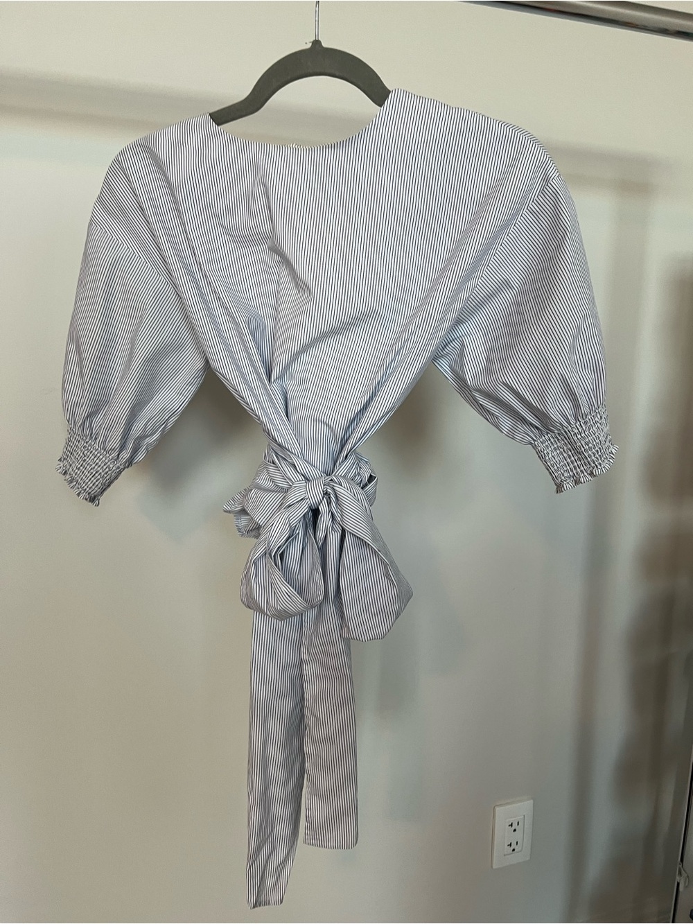 Babaton Striped Tie-Back Puff Sleeve Top - Light Blue